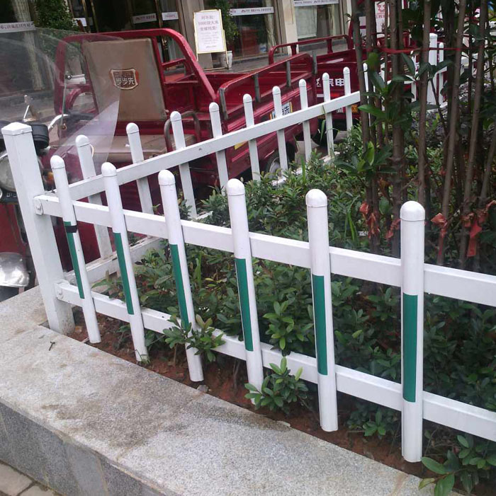 花草护栏